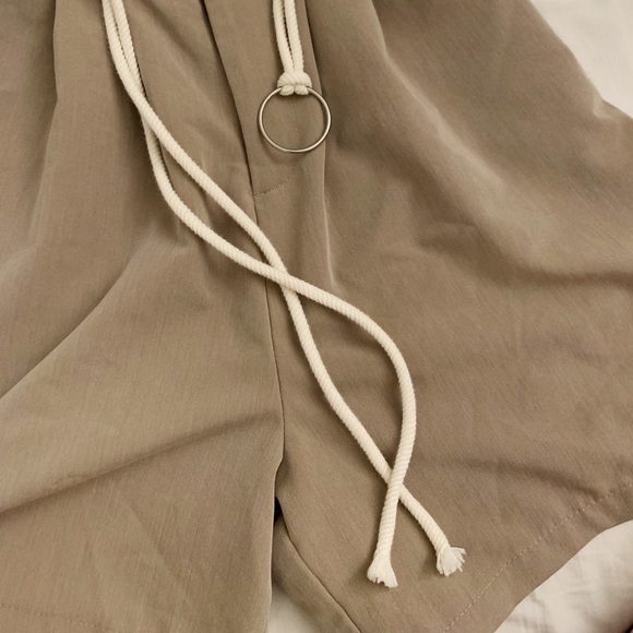 High waisted straight shorts - Picture 5 of 7